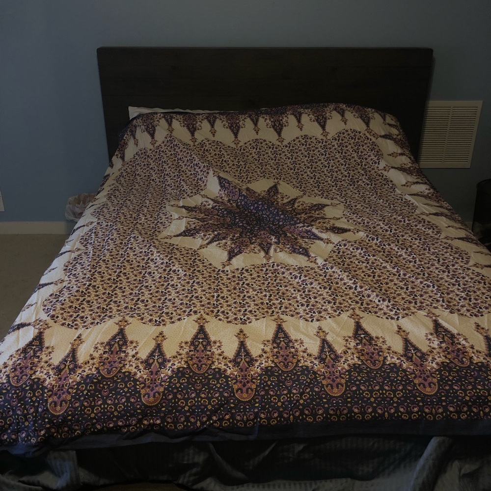 NWOT Urban Outfitters Tapestry